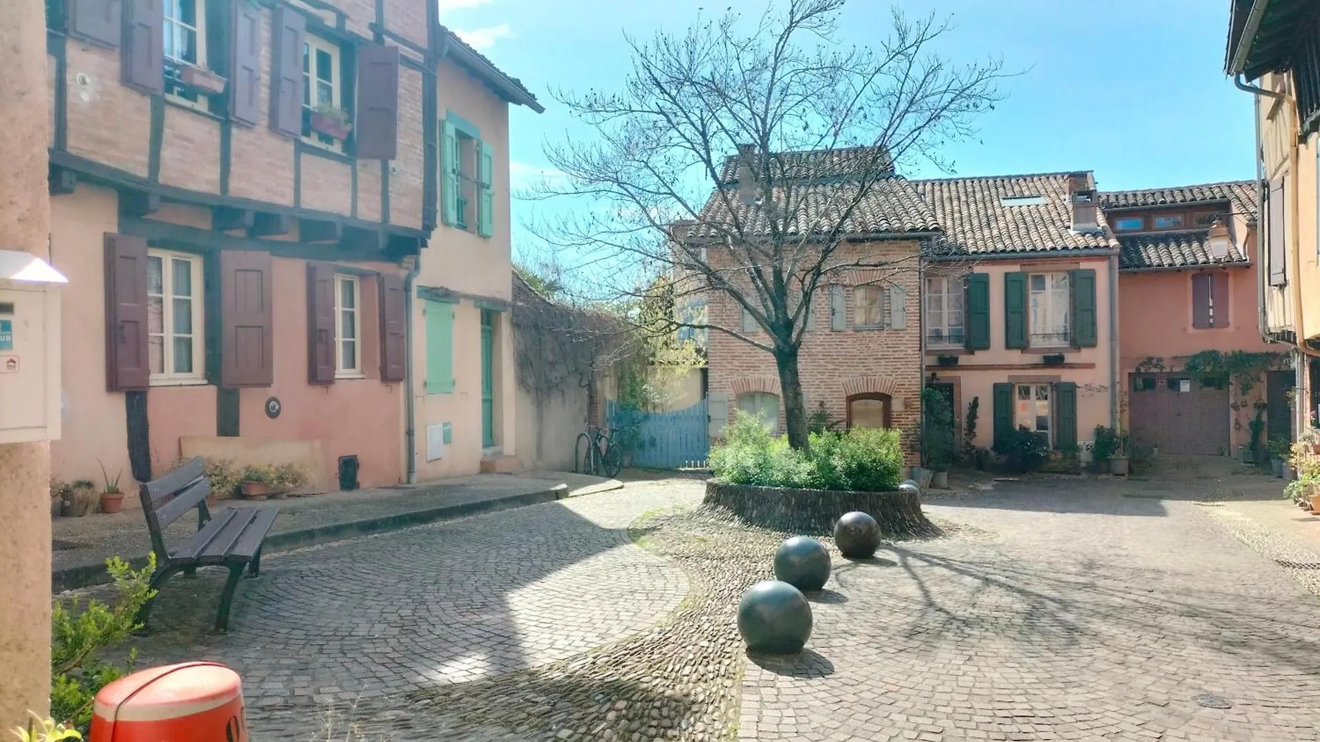 Le Puits De Jussens Hotell Castelnau-de-Lévis Pensionat